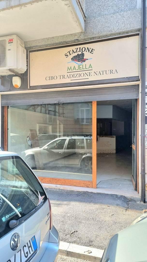 Fondo commerciale in vendita a Pescara (PE)