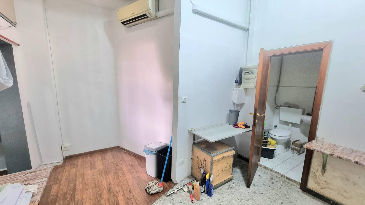 Negozio in affitto a Montesilvano (PE)