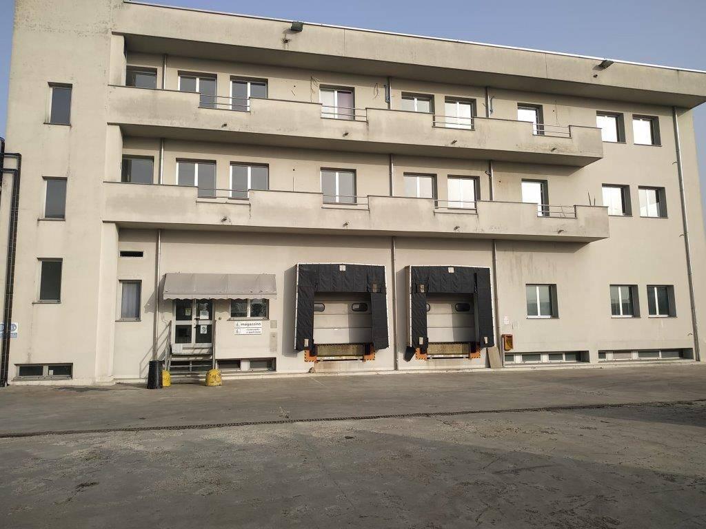Capannone Industriale vendita Senago (Milano)