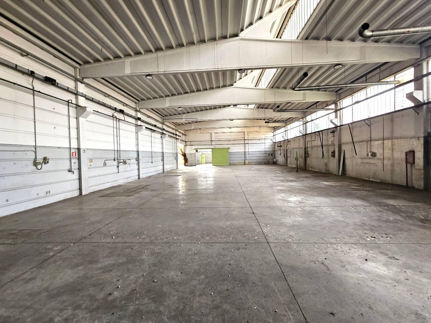 Capannone Industriale vendita Melegnano (Milano)