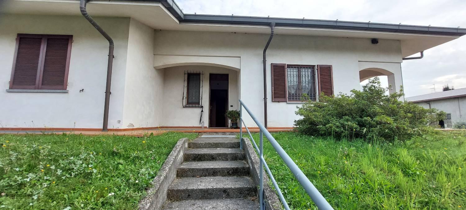 Vendita Porzione di casa Casa/Villa Besana in Brianza 458400