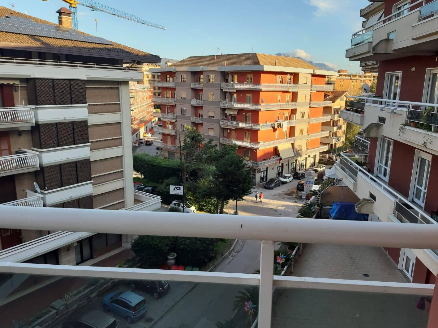 Foto 2 di 19 - Appartamento in affitto a Avellino