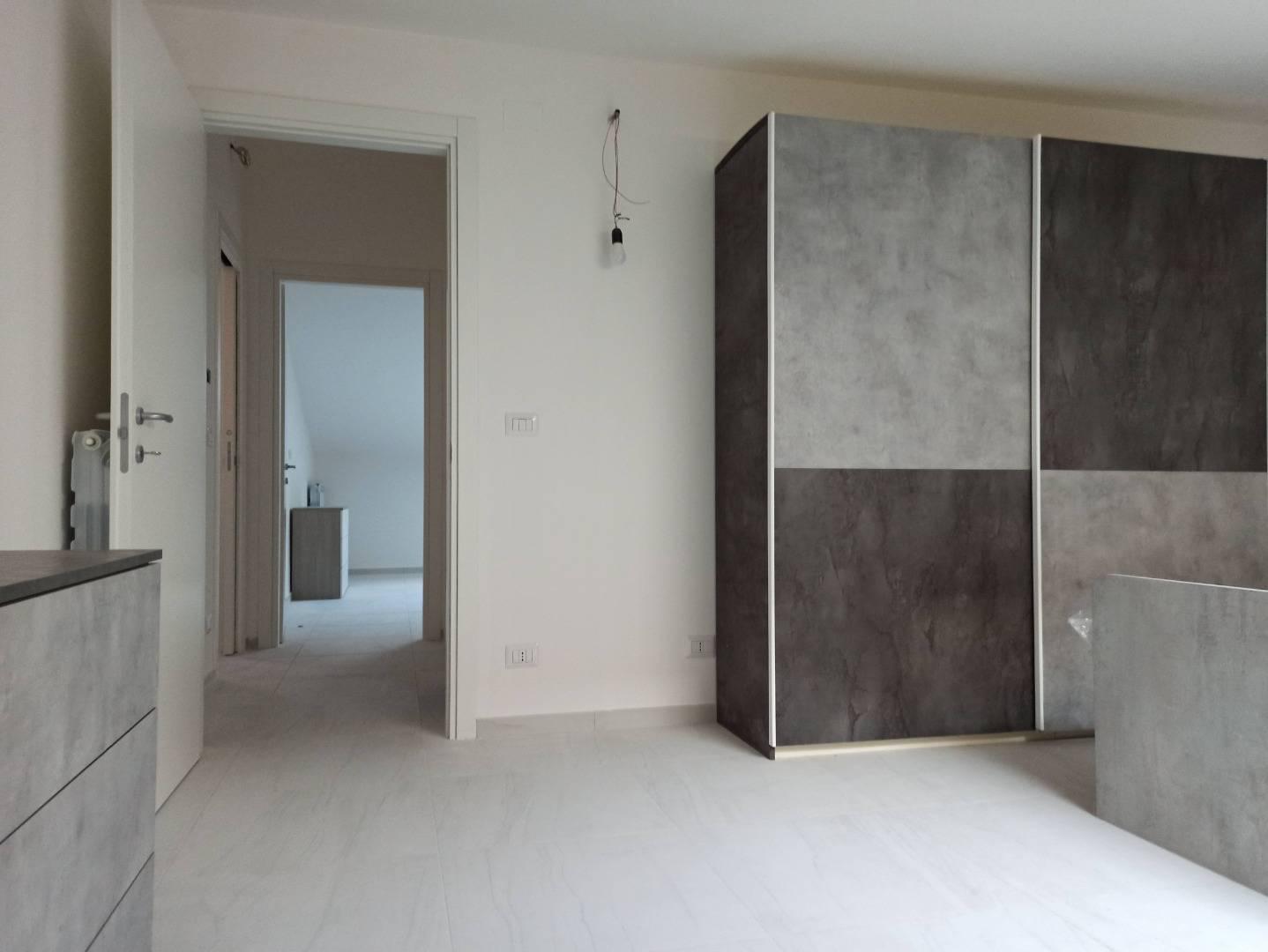 Foto 9 di 12 - Appartamento in affitto a Avellino