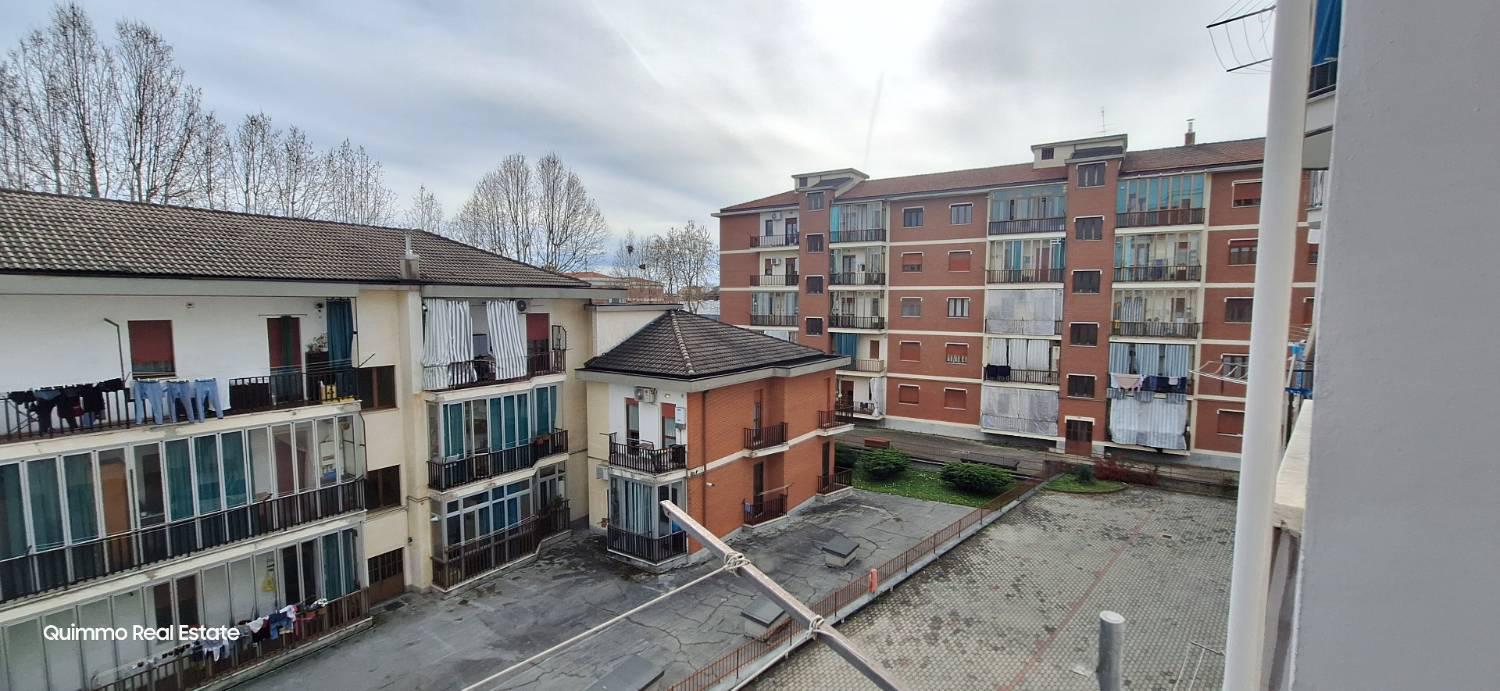 Foto 12 di 20 - Appartamento in vendita a Asti
