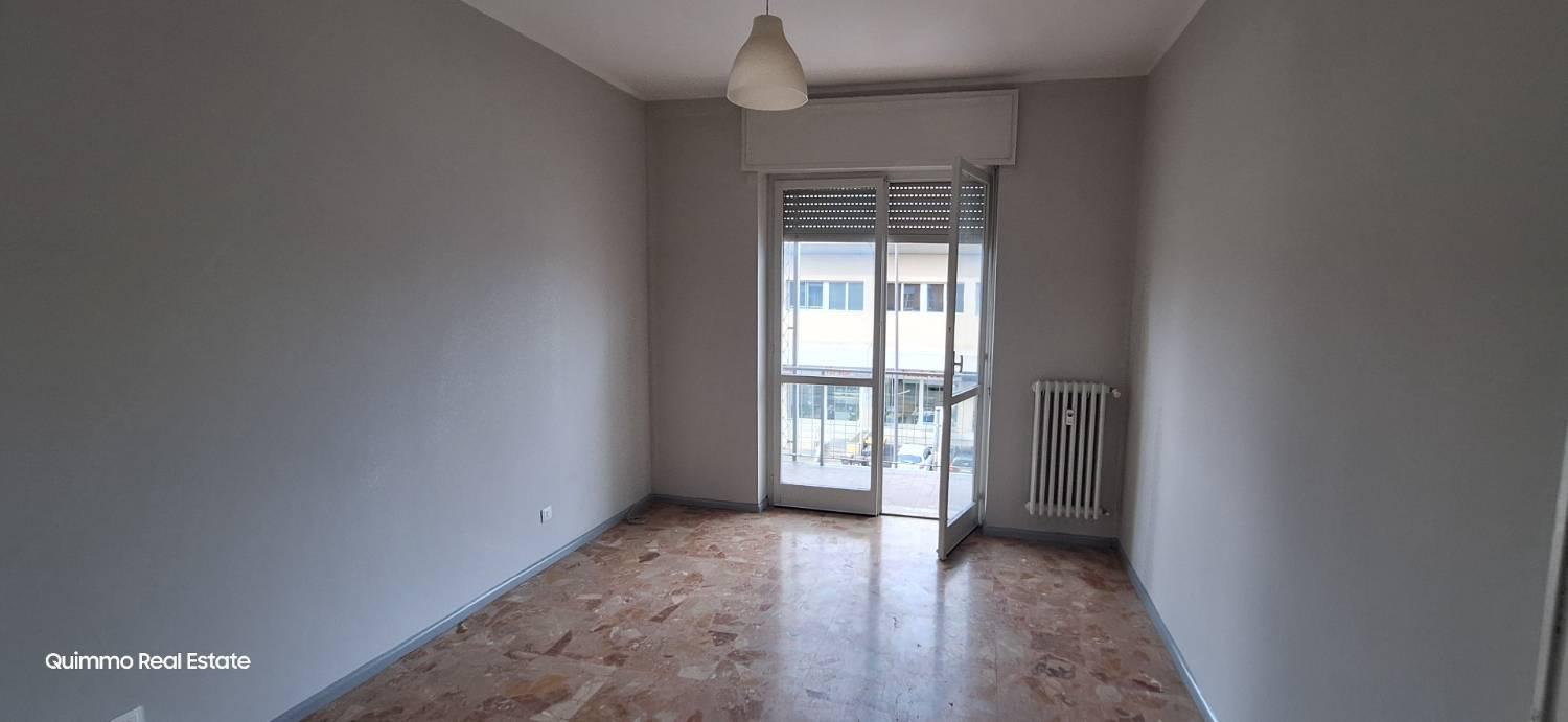 Foto 15 di 20 - Appartamento in vendita a Asti