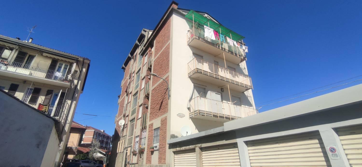 Foto 2 di 19 - Appartamento in vendita a Asti