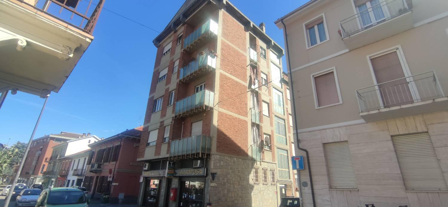 Foto 1 di 19 - Appartamento in vendita a Asti