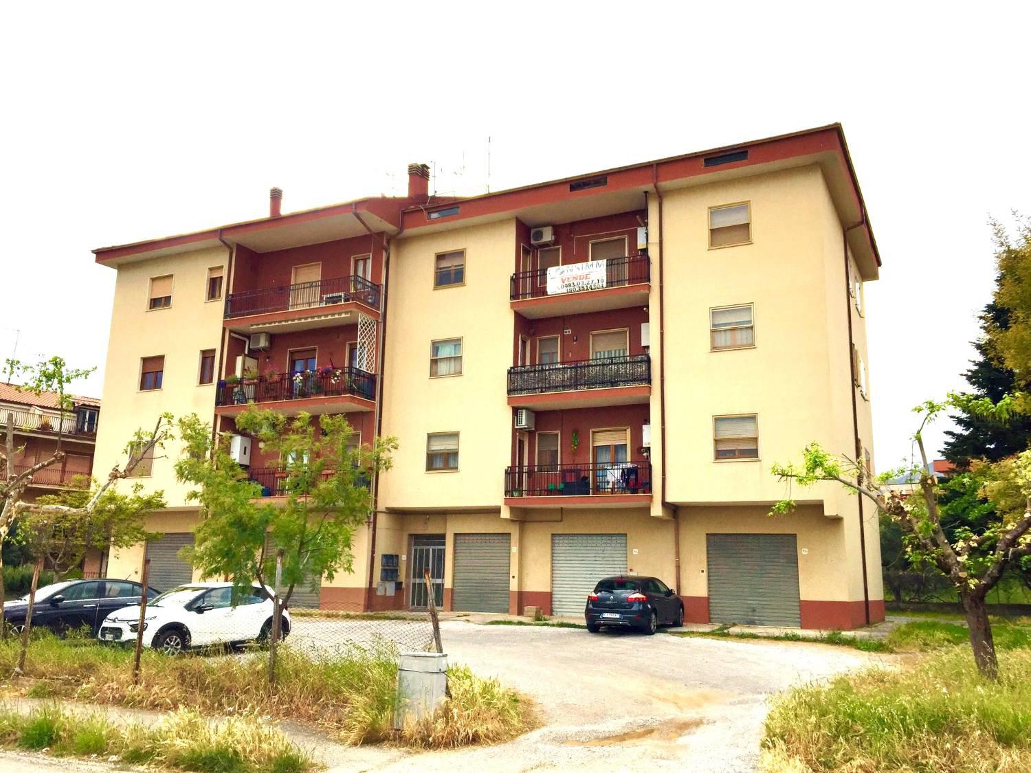 Foto 1 di 30 - Appartamento in vendita a Castrovillari