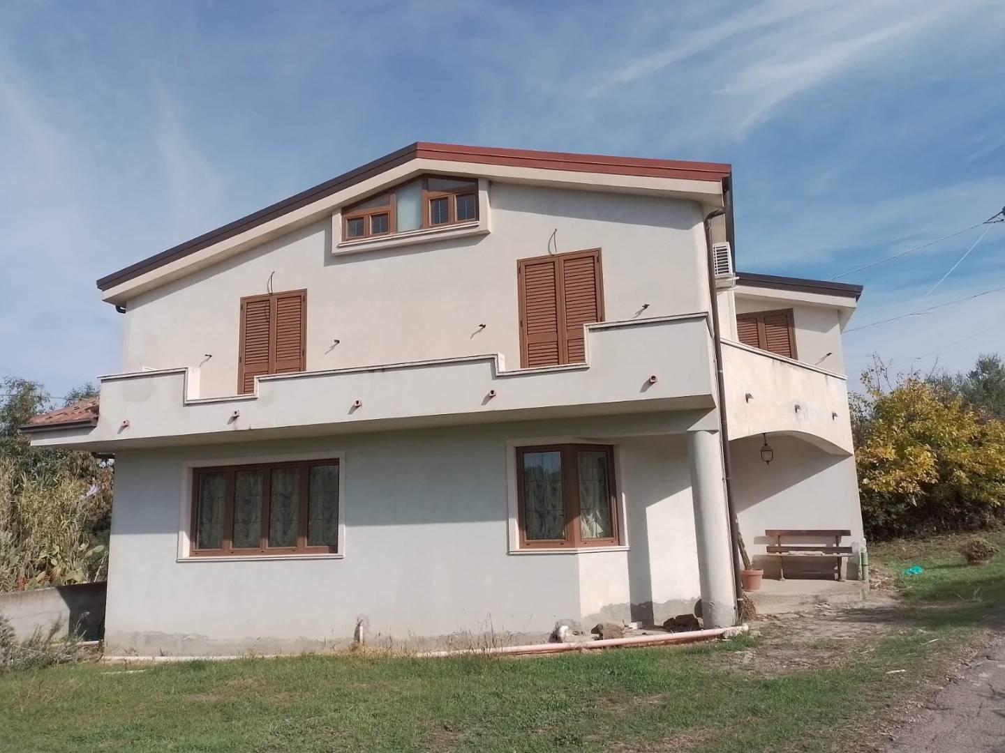 Villa in vendita a Crucoli (KR)