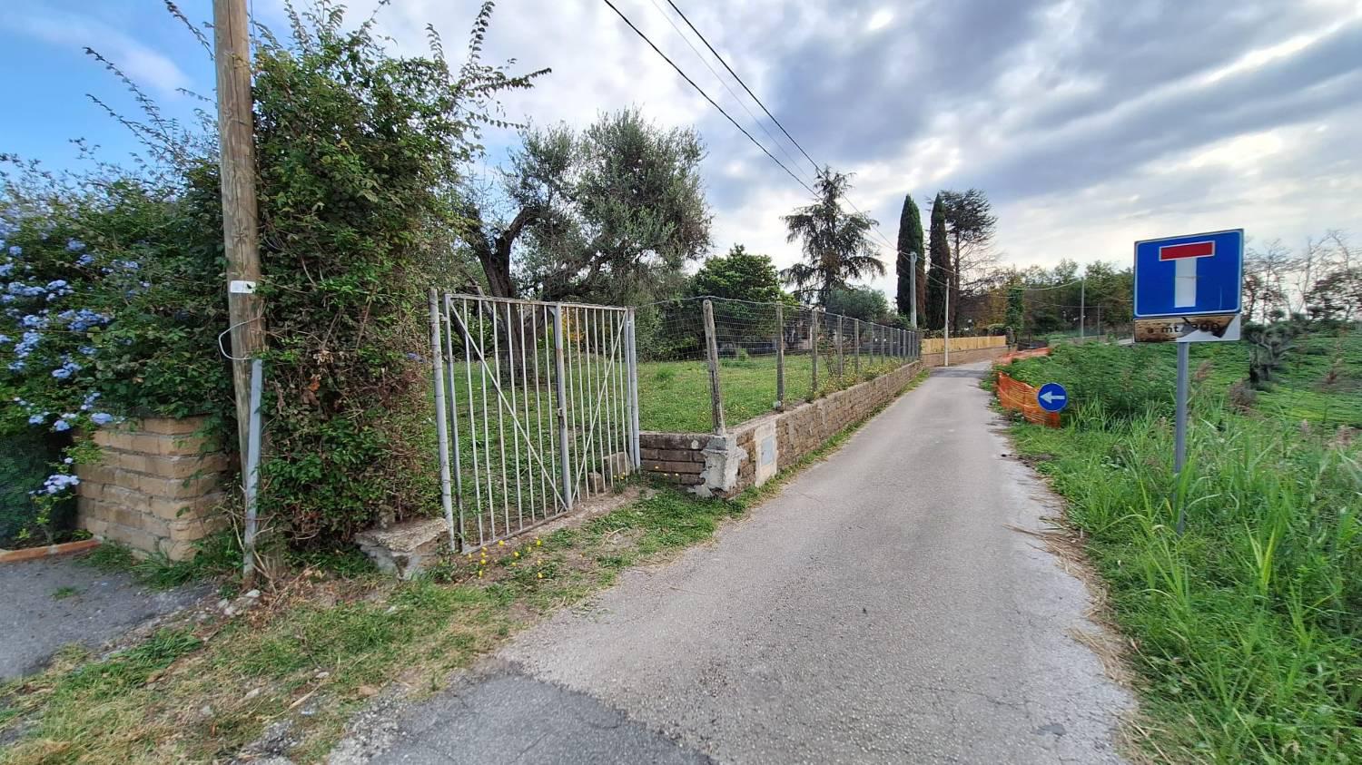 Terreno in Vendita