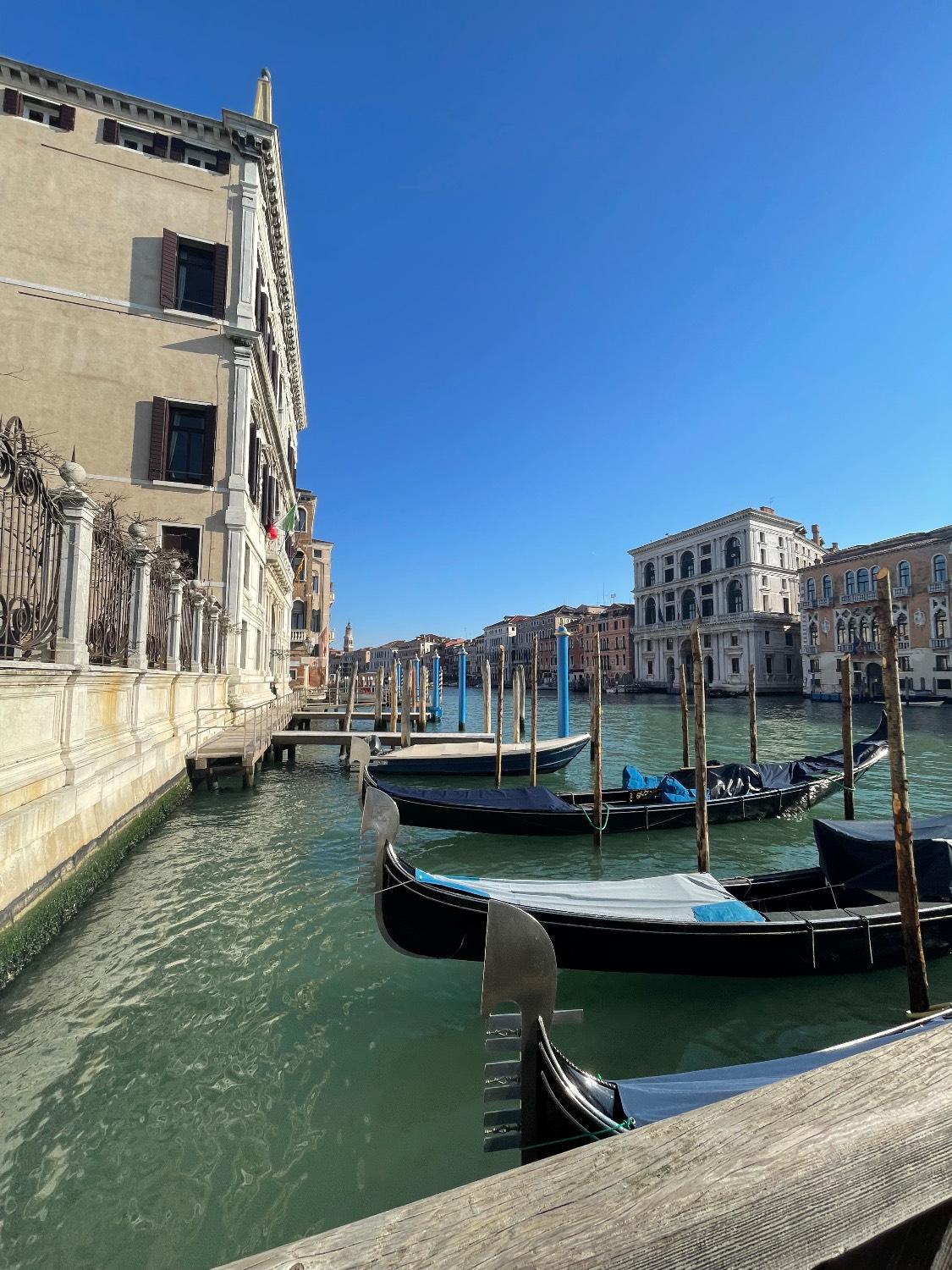 Foto 12 di 14 - Appartamento in vendita a Venezia