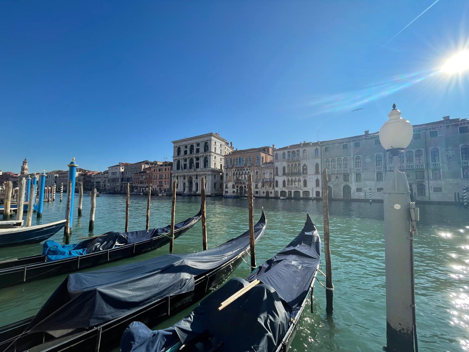 Foto 13 di 14 - Appartamento in vendita a Venezia