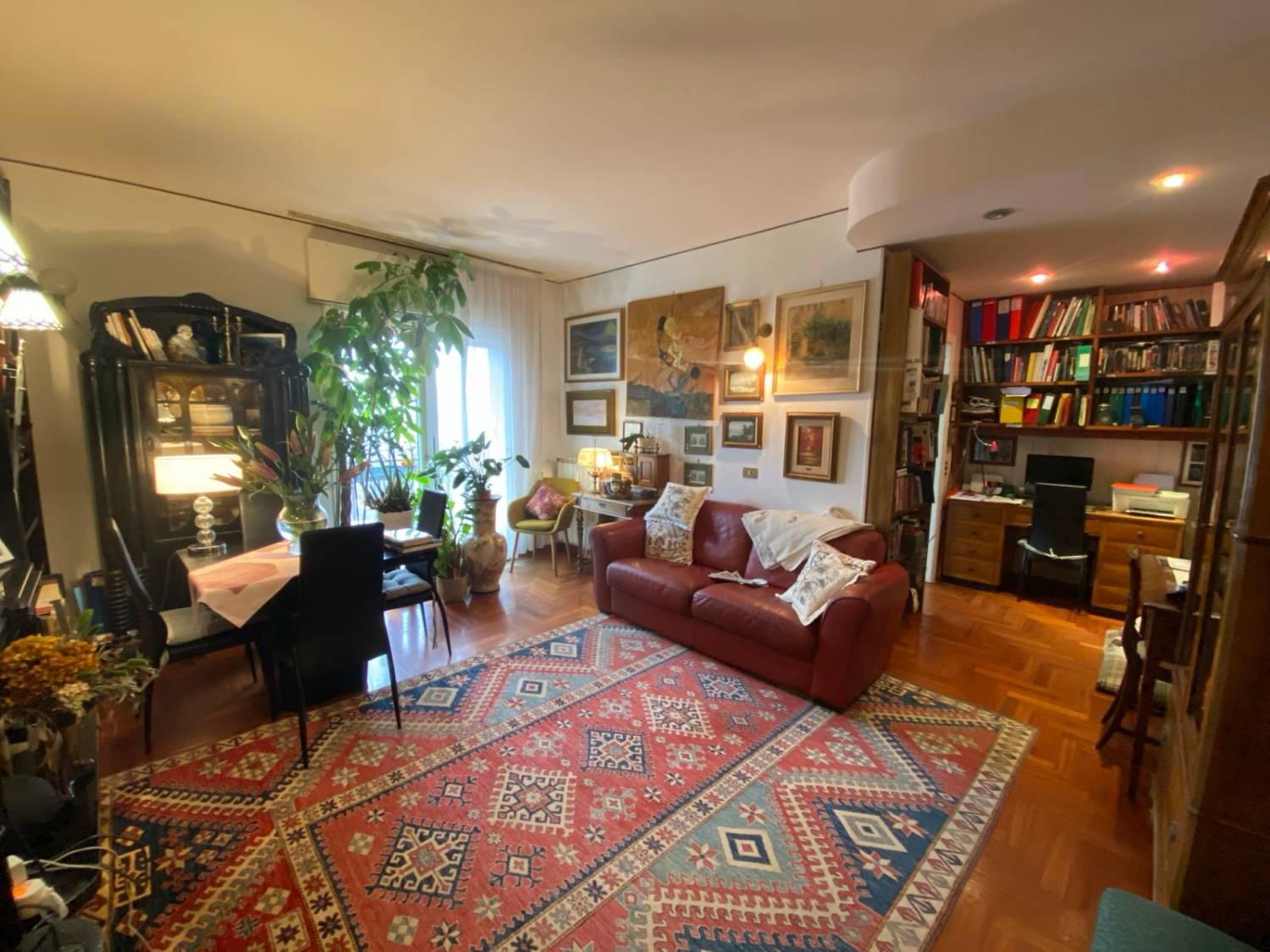 Foto 1 di 14 - Appartamento in vendita a Venezia