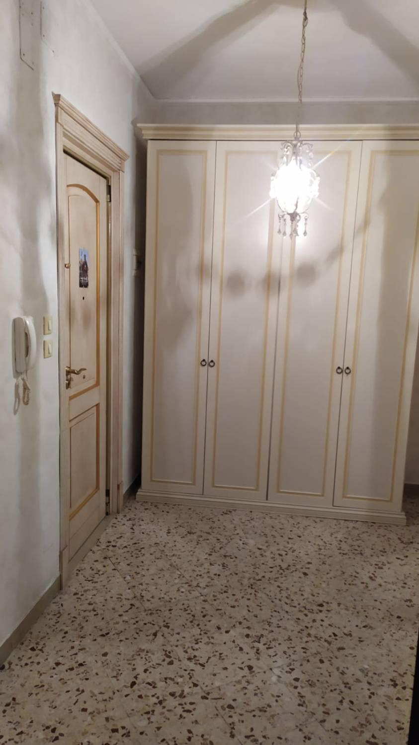 Foto 2 di 17 - Appartamento in vendita a Palermo