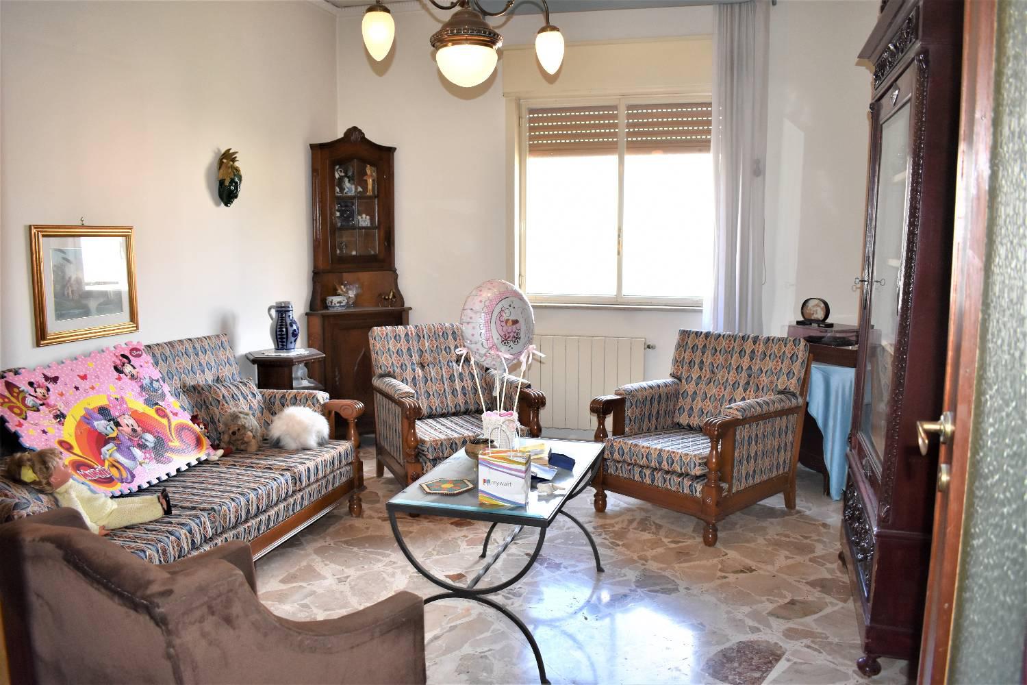Foto 10 di 12 - Appartamento in vendita a Palermo