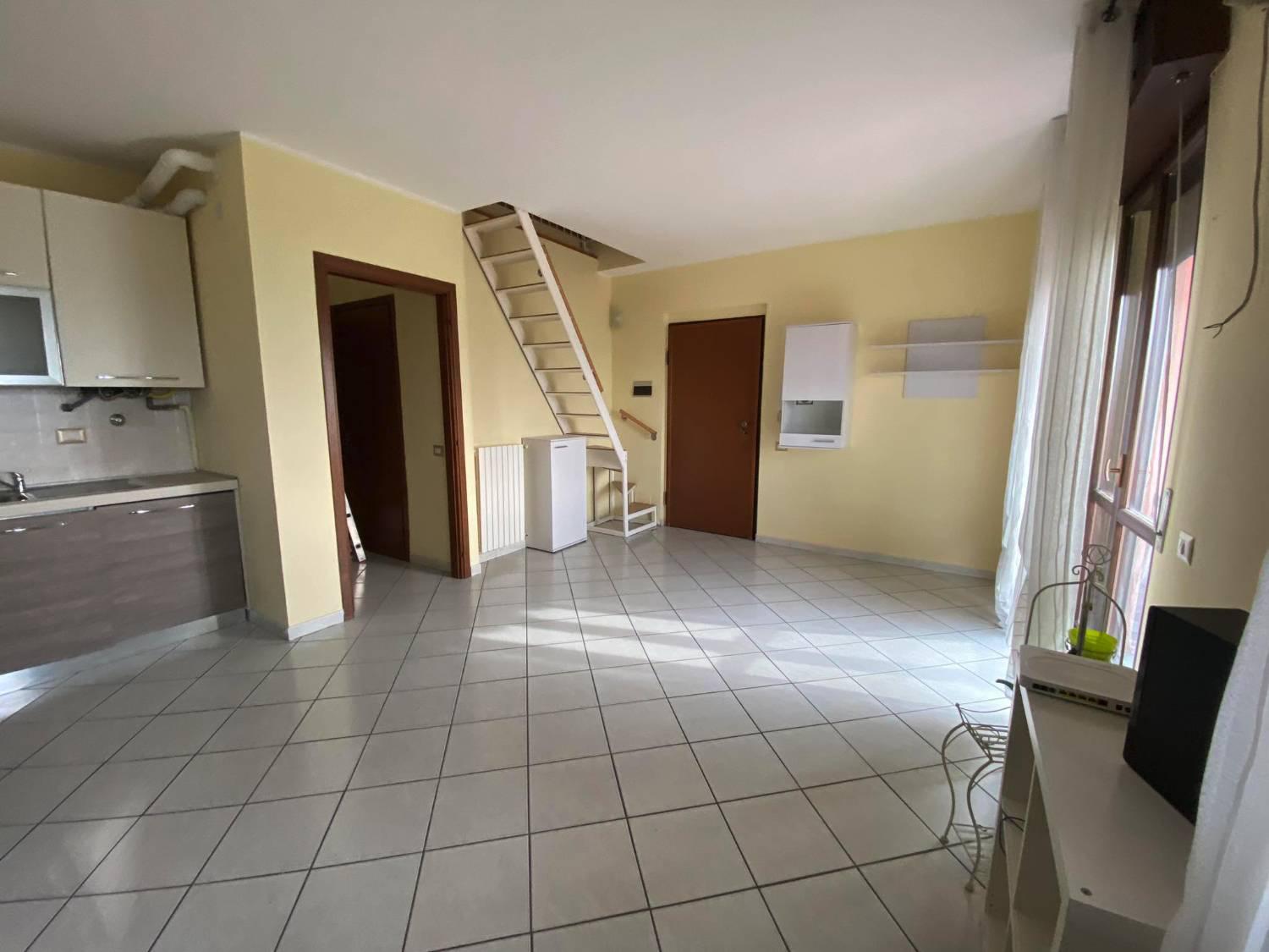 Foto 3 di 13 - Appartamento in vendita a Valera Fratta