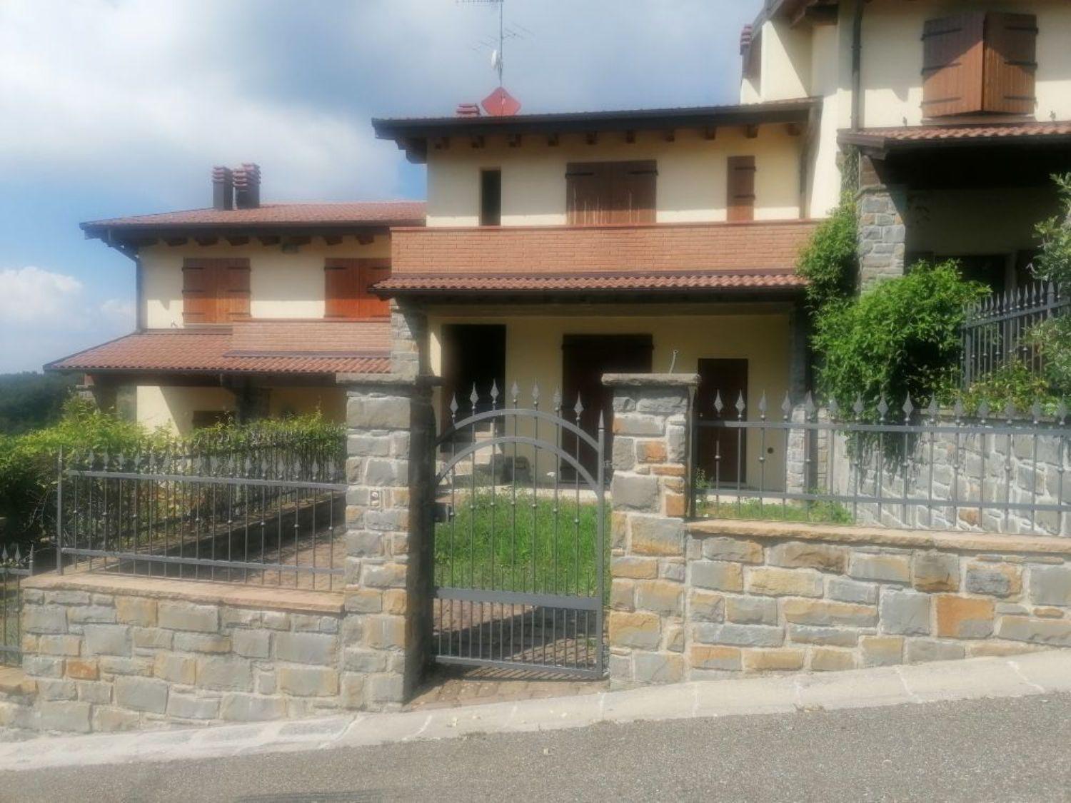 Villa a schiera in Vendita San Benedetto Val di Sambro