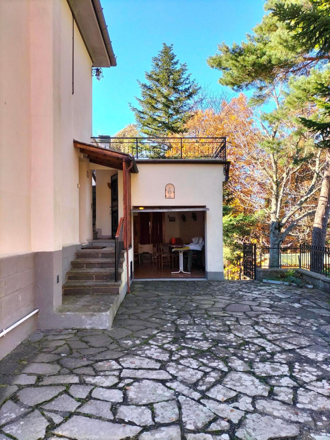 Villa bifamiliare San Benedetto Val di Sambro 02