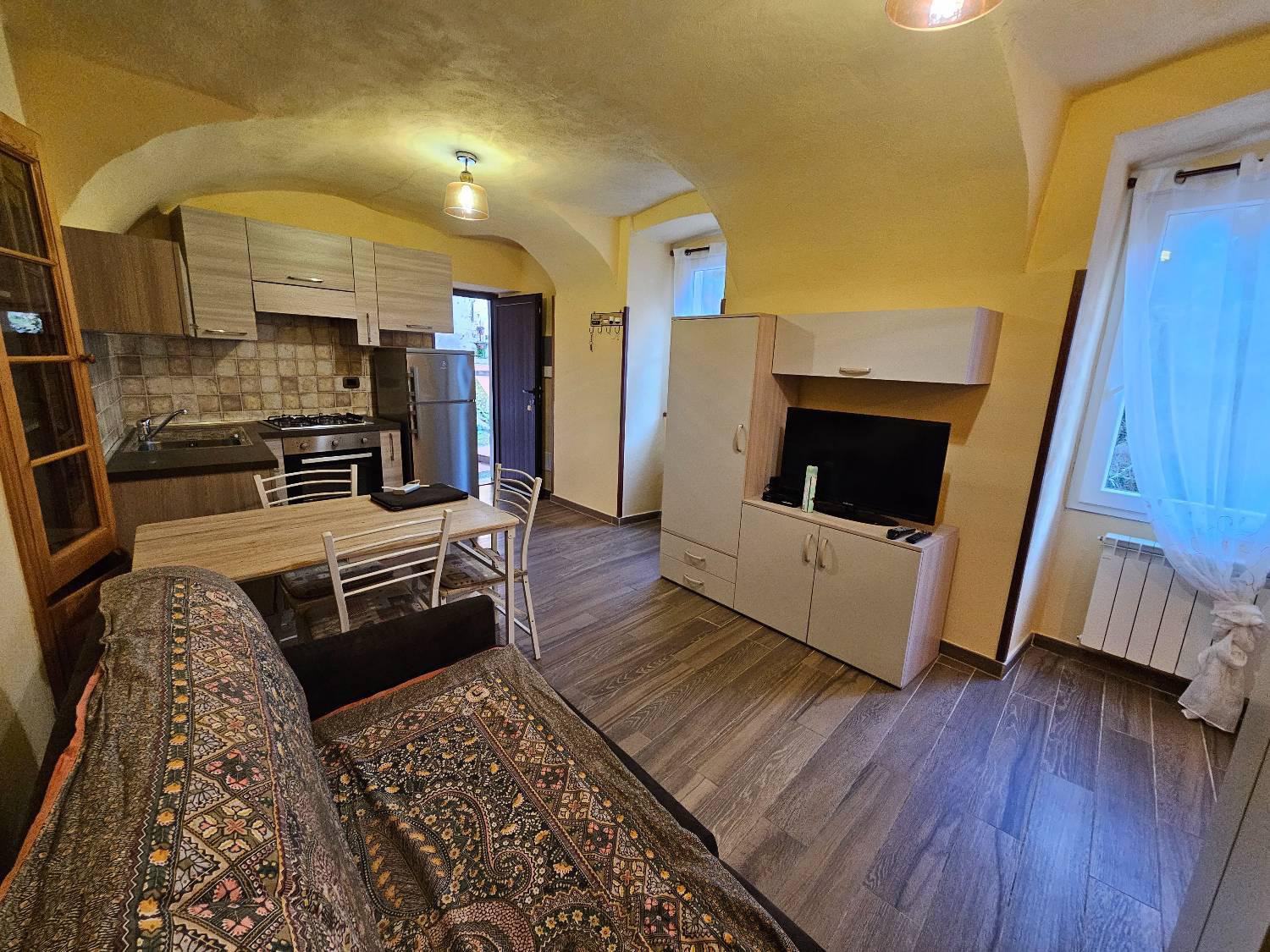 Foto 1 di 15 - Appartamento in vendita a Ventimiglia