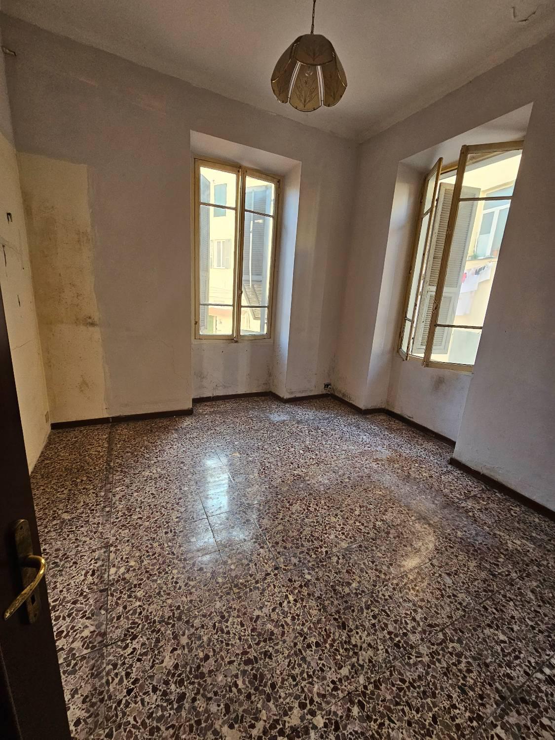 Foto 6 di 11 - Appartamento in vendita a Ventimiglia