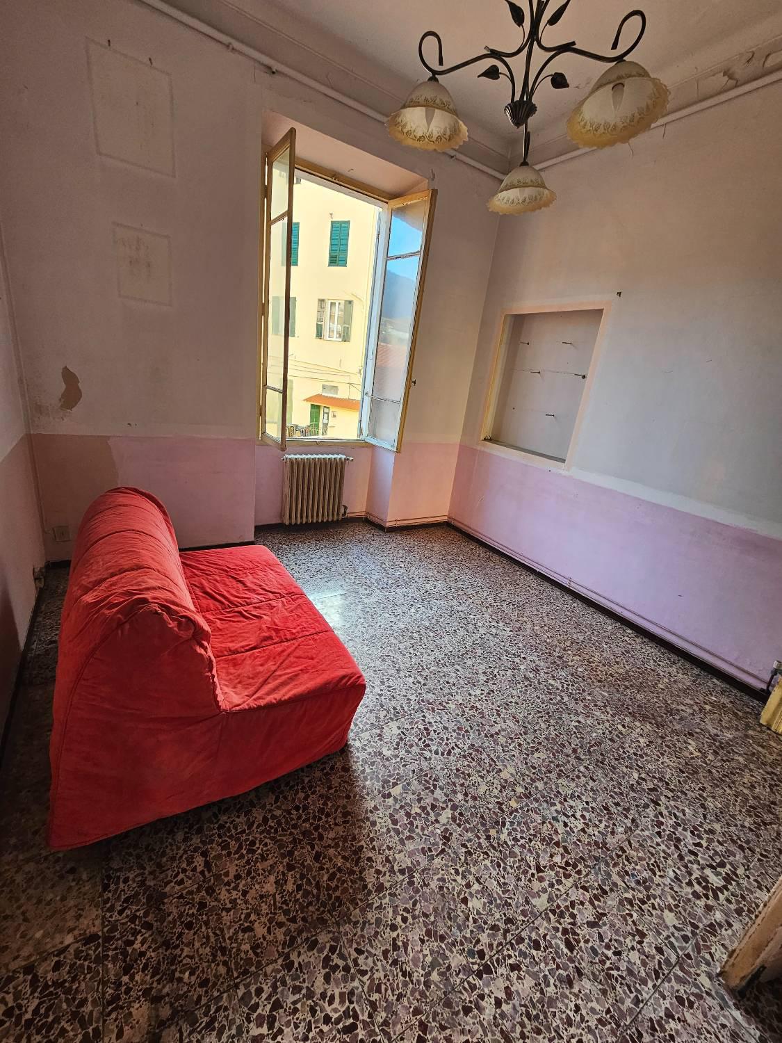 Foto 9 di 11 - Appartamento in vendita a Ventimiglia