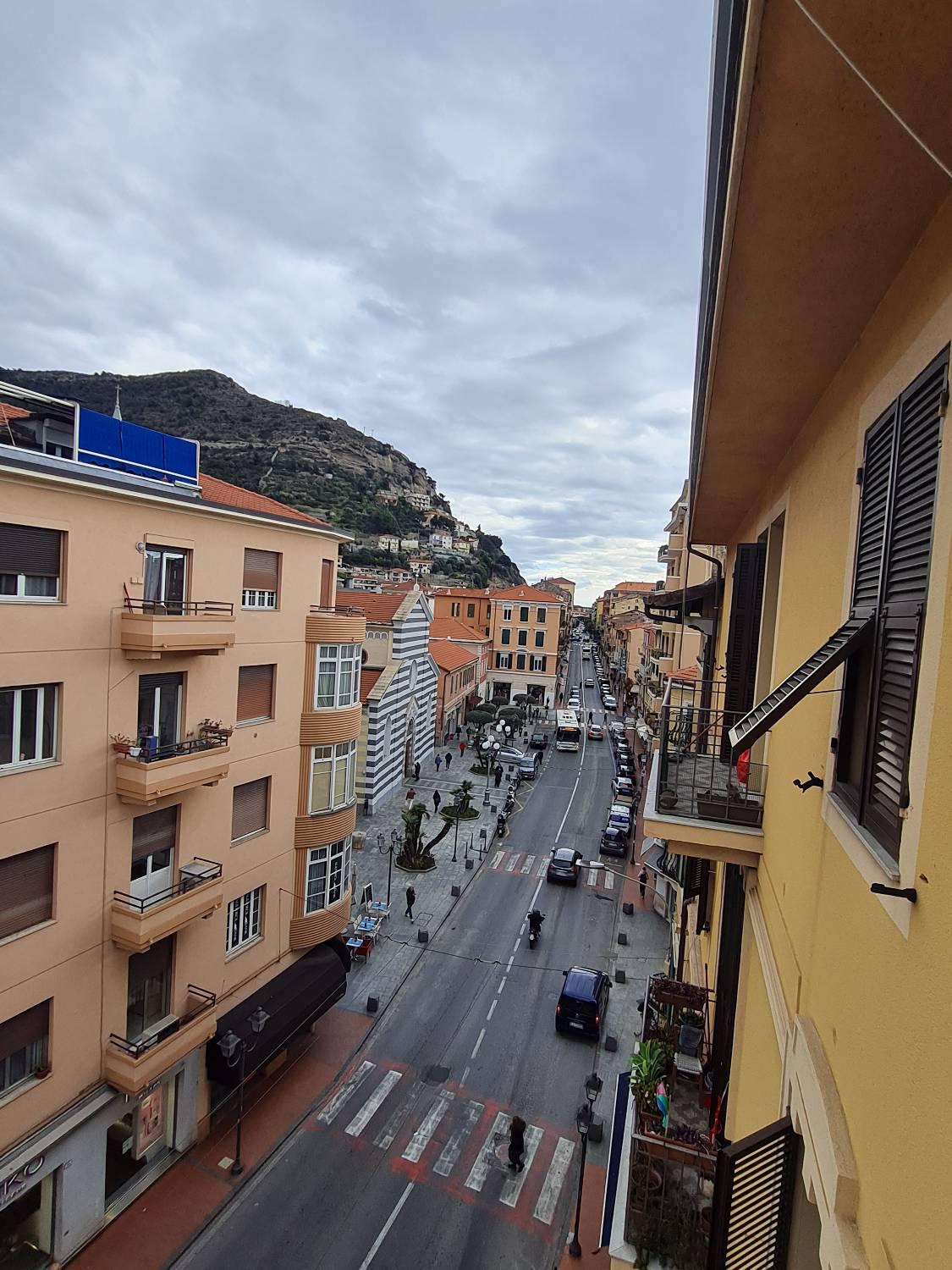 Foto 17 di 19 - Appartamento in vendita a Ventimiglia