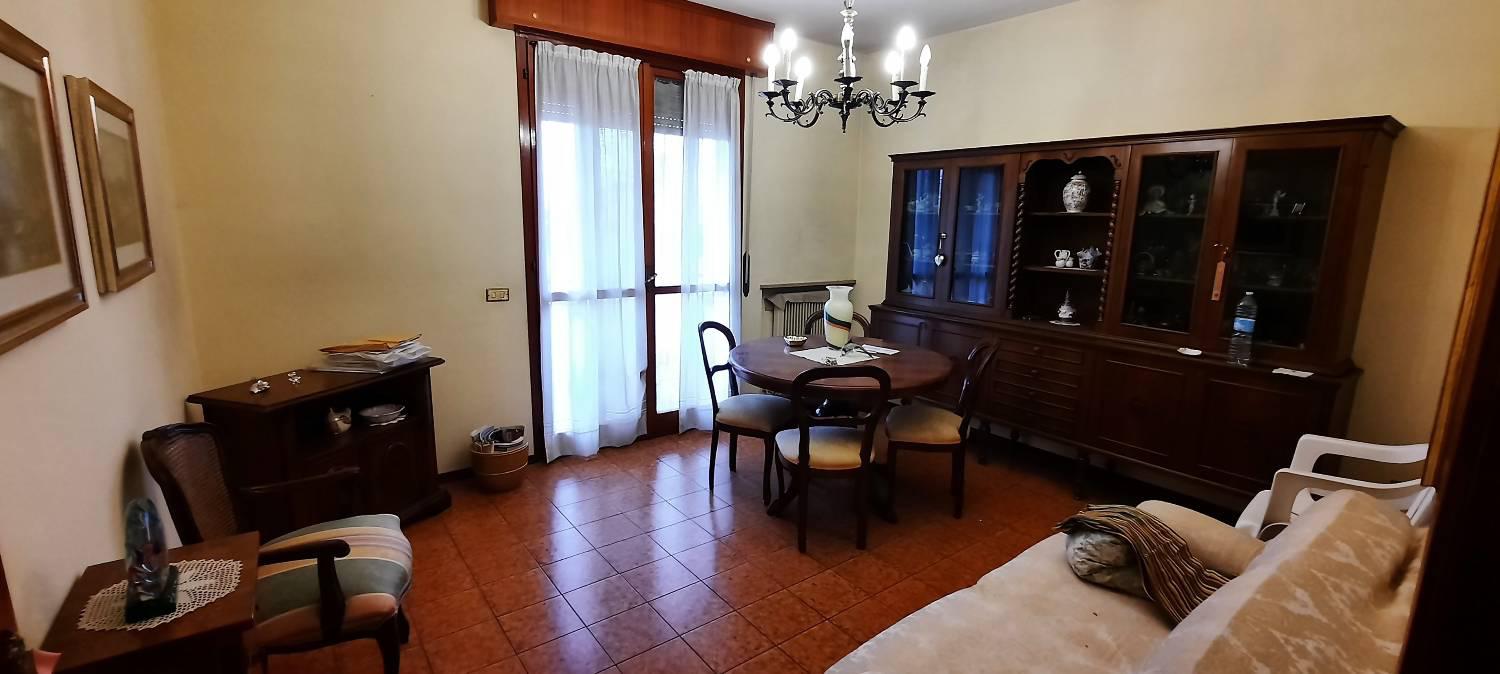 Foto 1 di 25 - Appartamento in vendita a Forlì