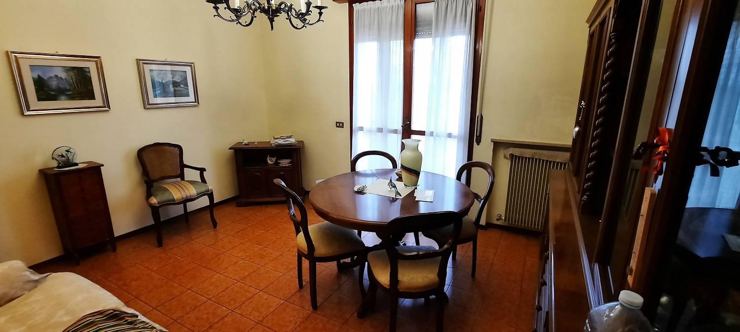 Foto 2 di 25 - Appartamento in vendita a Forlì