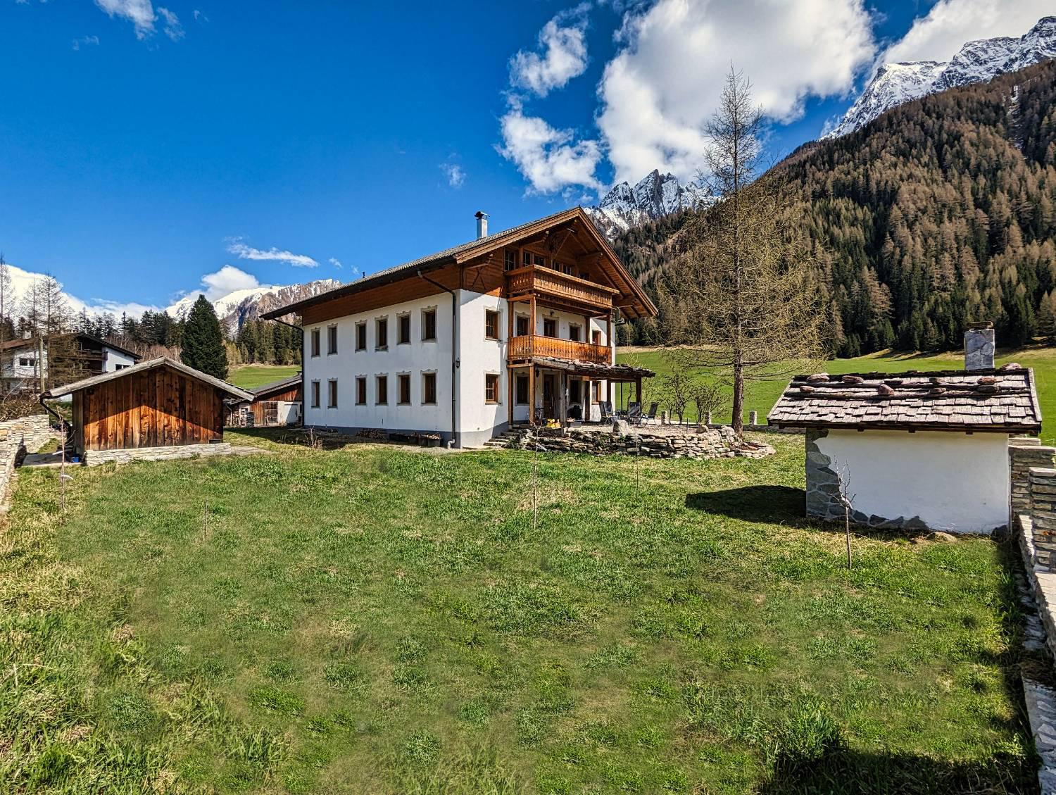Foto 2 di 29 - Casa indipendente in vendita a Val di Vizze