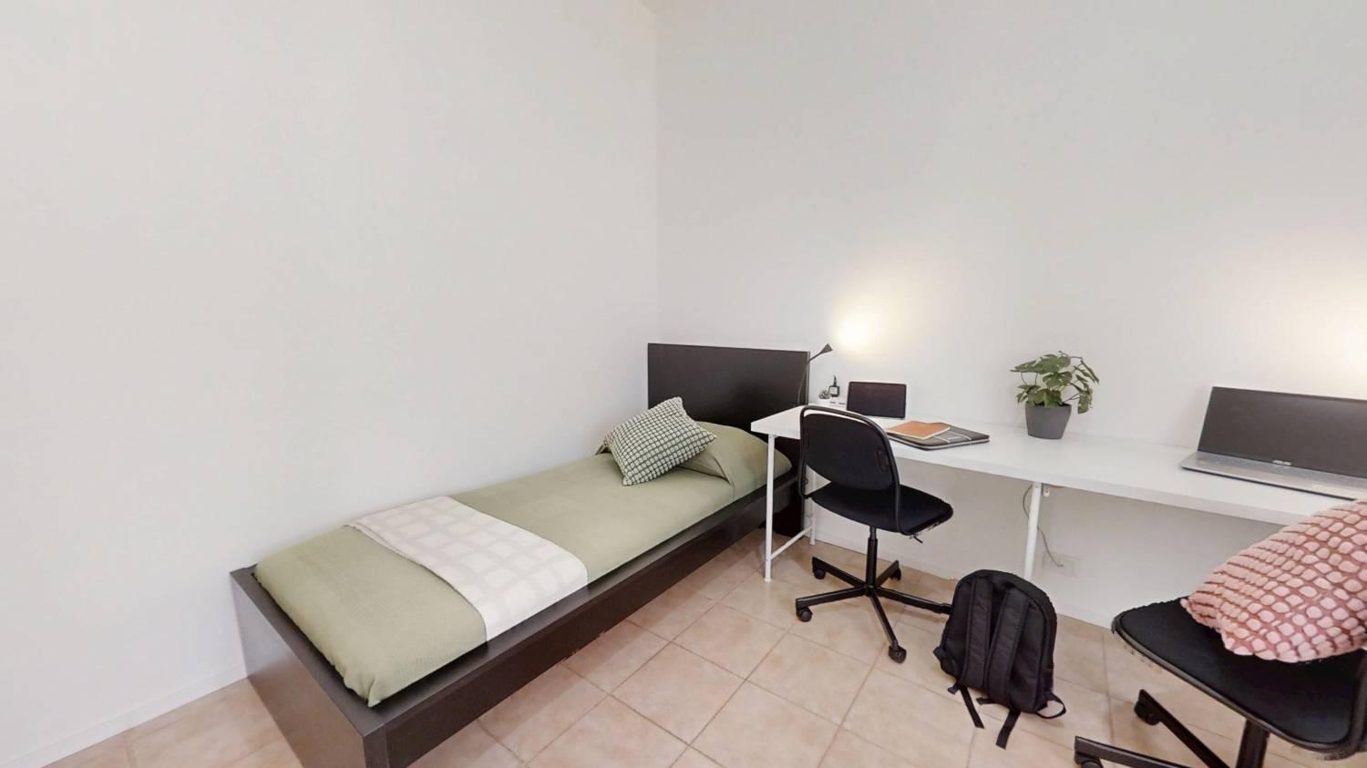 https://img.idia-cdn.it/images/1759/51841/__IAAS1zU__Via-Giusto-de-Menabuoi-3bis-Padova-04142025_155659.jpg