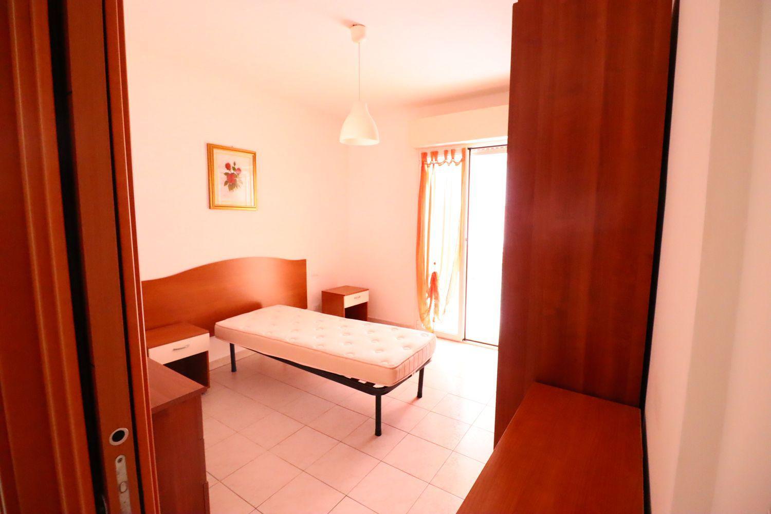 Foto 13 di 18 - Appartamento in vendita a Loano