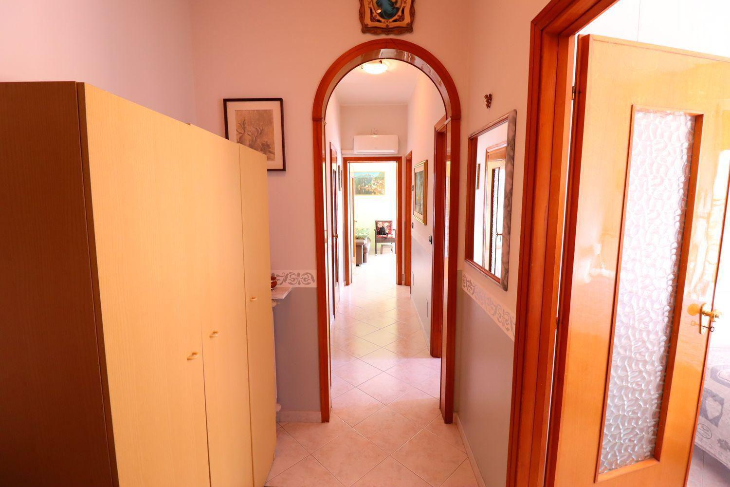 Foto 9 di 24 - Appartamento in vendita a Loano