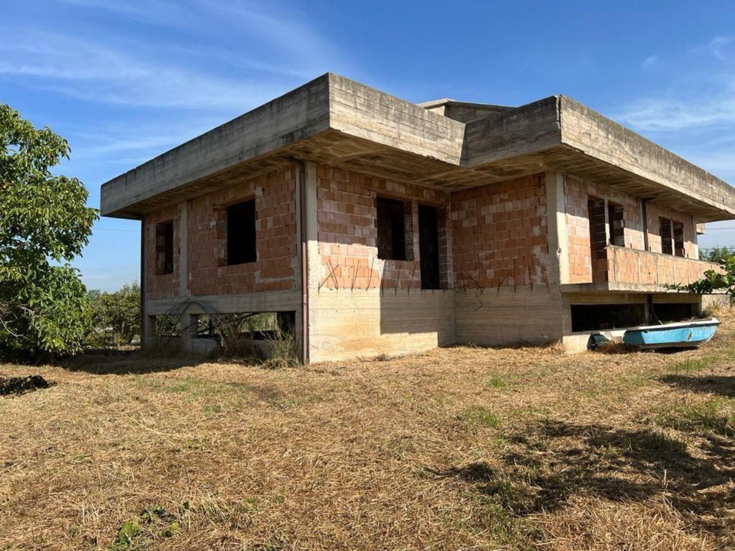 Foto 1 di 11 - Villa in vendita a Battipaglia
