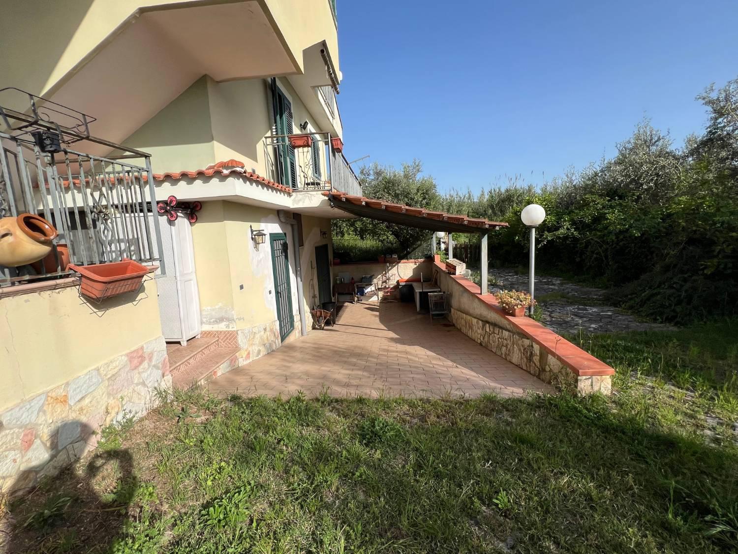 Villa in vendita a Montecorvino Rovella (SA)