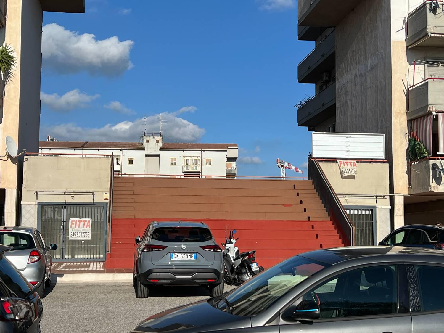 Fondo commerciale in affitto a Battipaglia (SA)