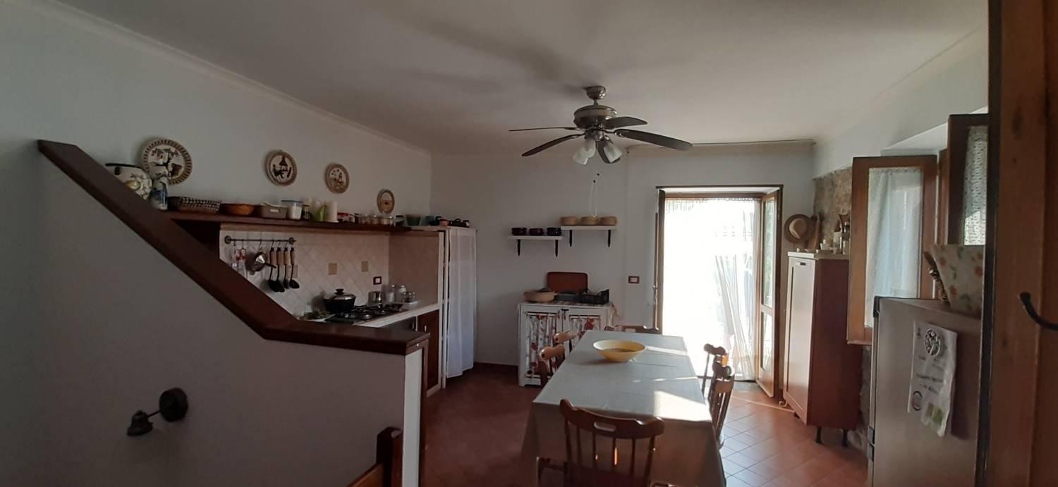 Casa semi-indipendente in vendita a San Teodoro, Serramezzana (SA)