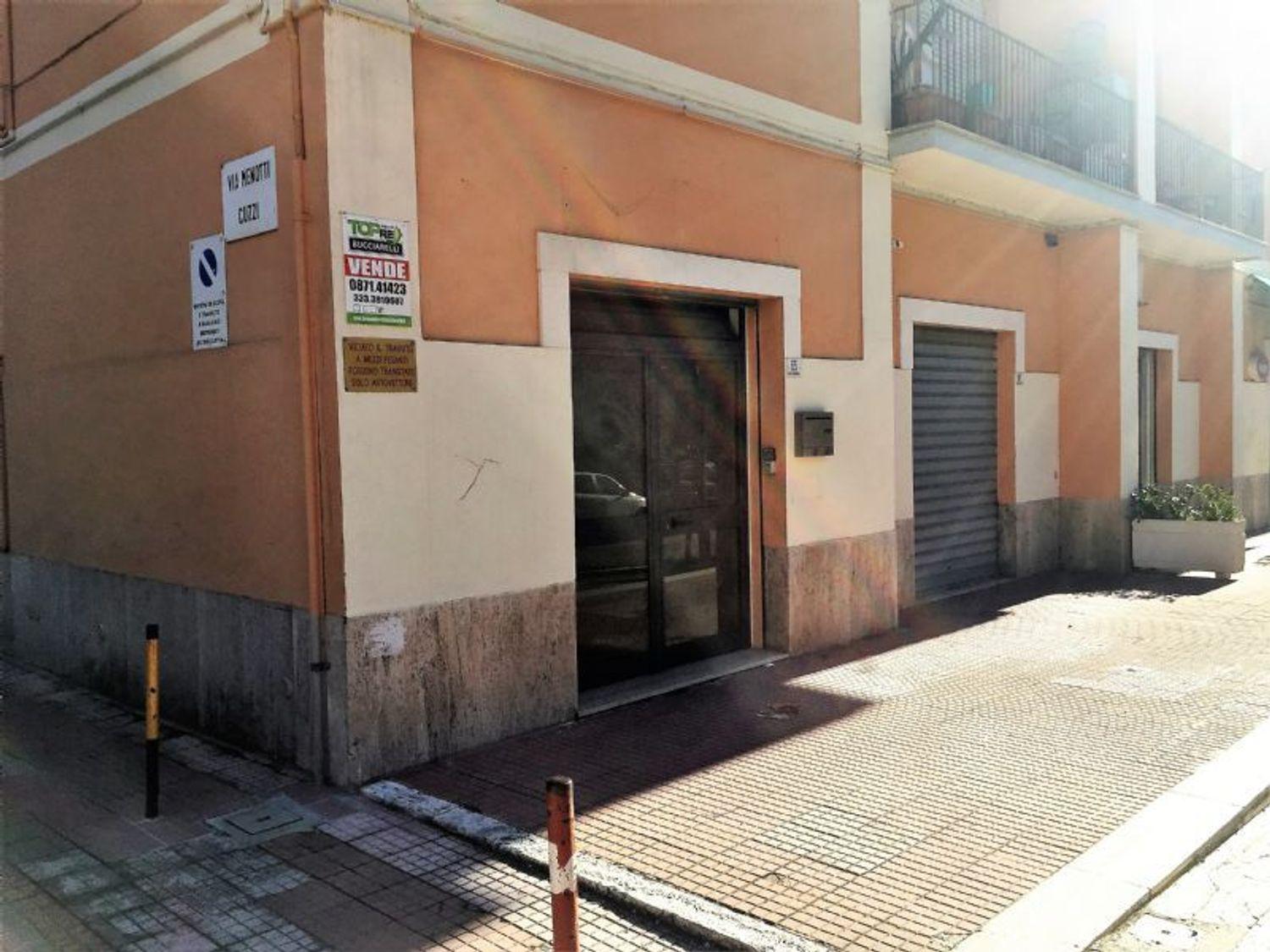 Fondo commerciale in affitto a Chieti (CH)