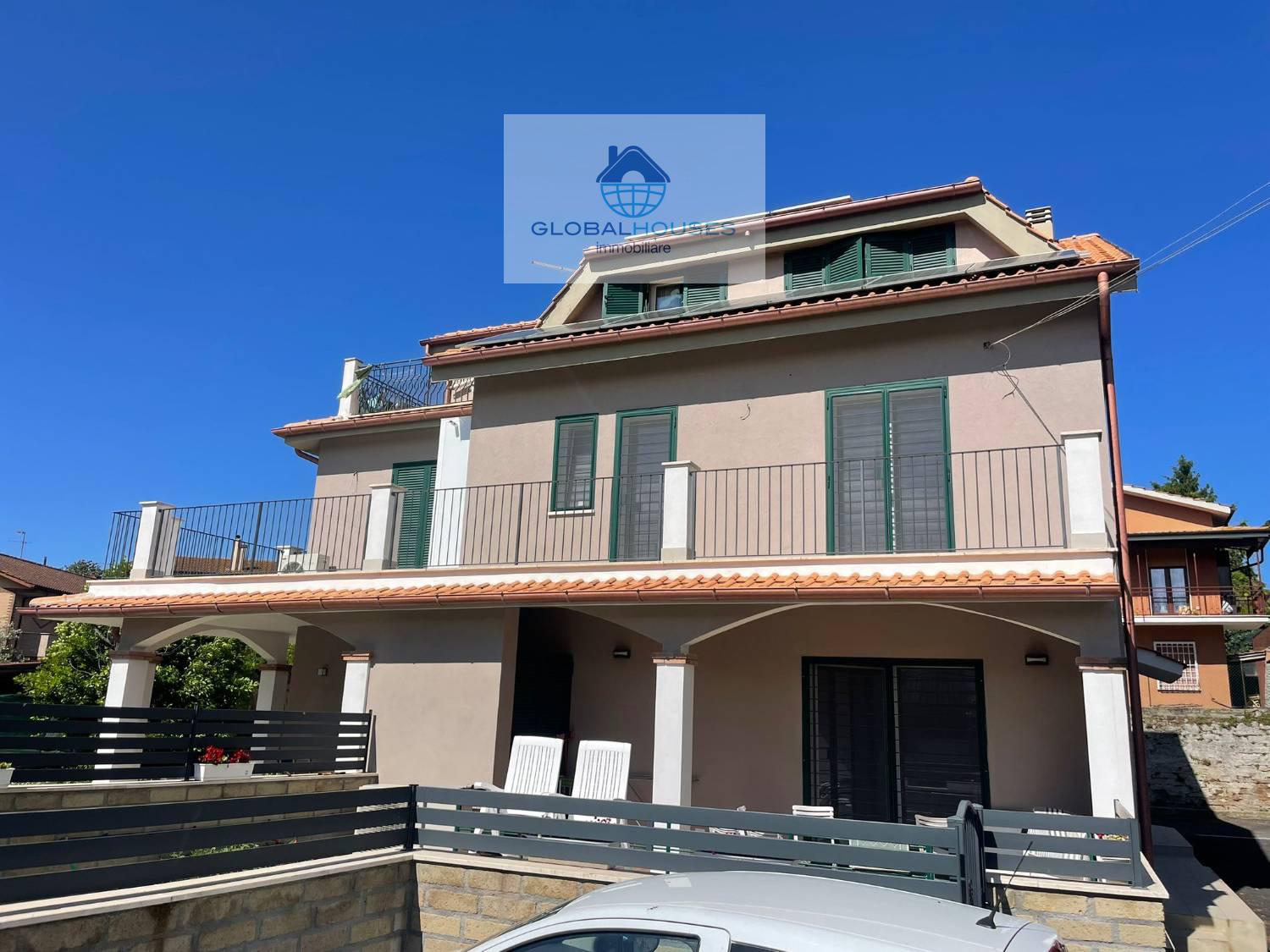 Appartamento in vendita a Anguillara Sabazia (RM)
