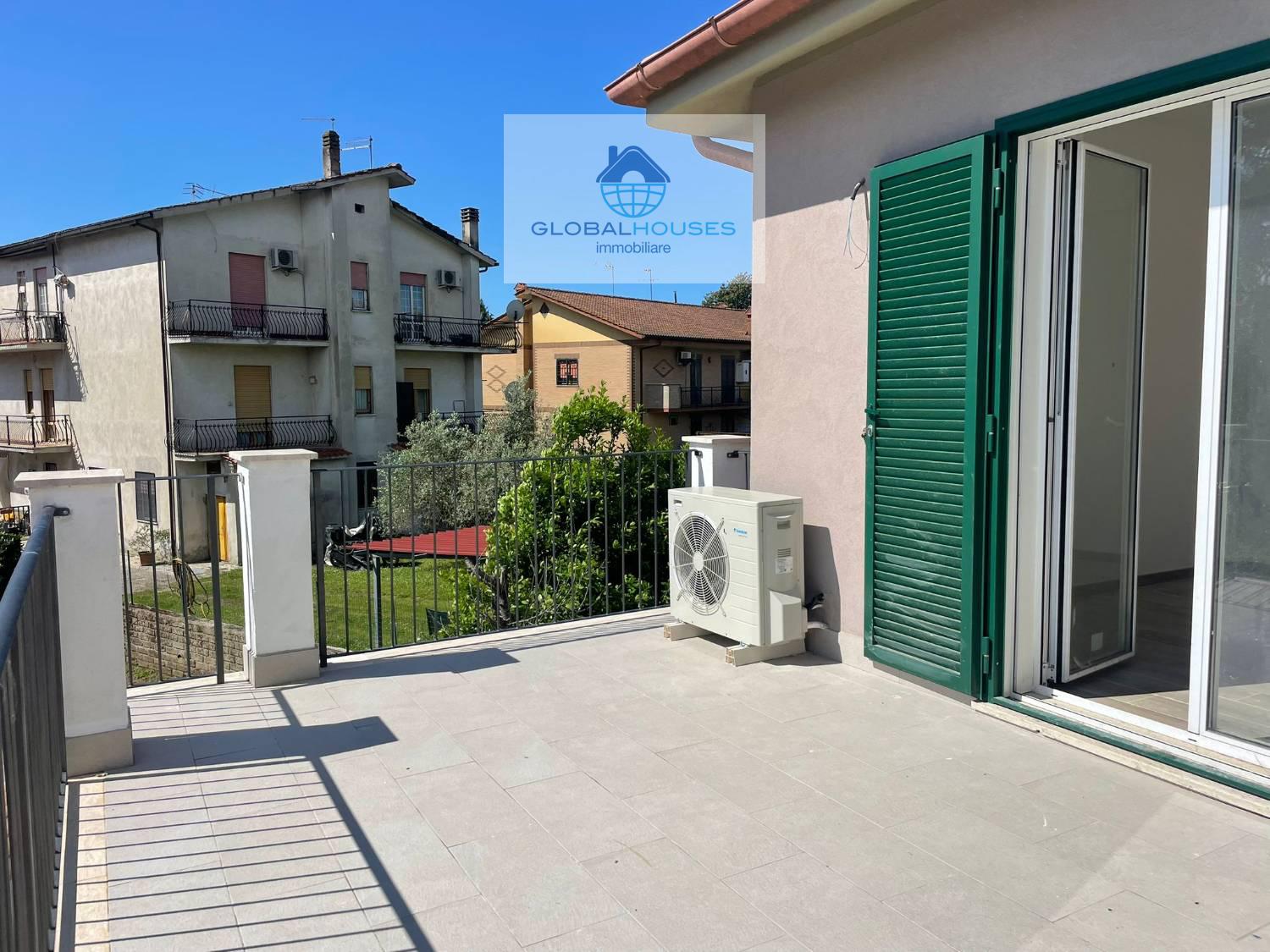 Appartamento in vendita a Anguillara Sabazia (RM)