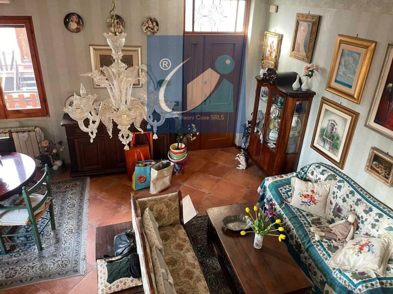 Foto 2 di 30 - Villa a schiera in vendita a Monterotondo