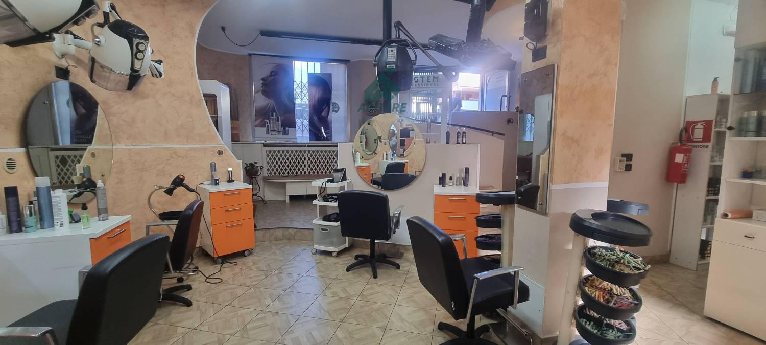 Attività commerciale in 1 a Bollate (MI)