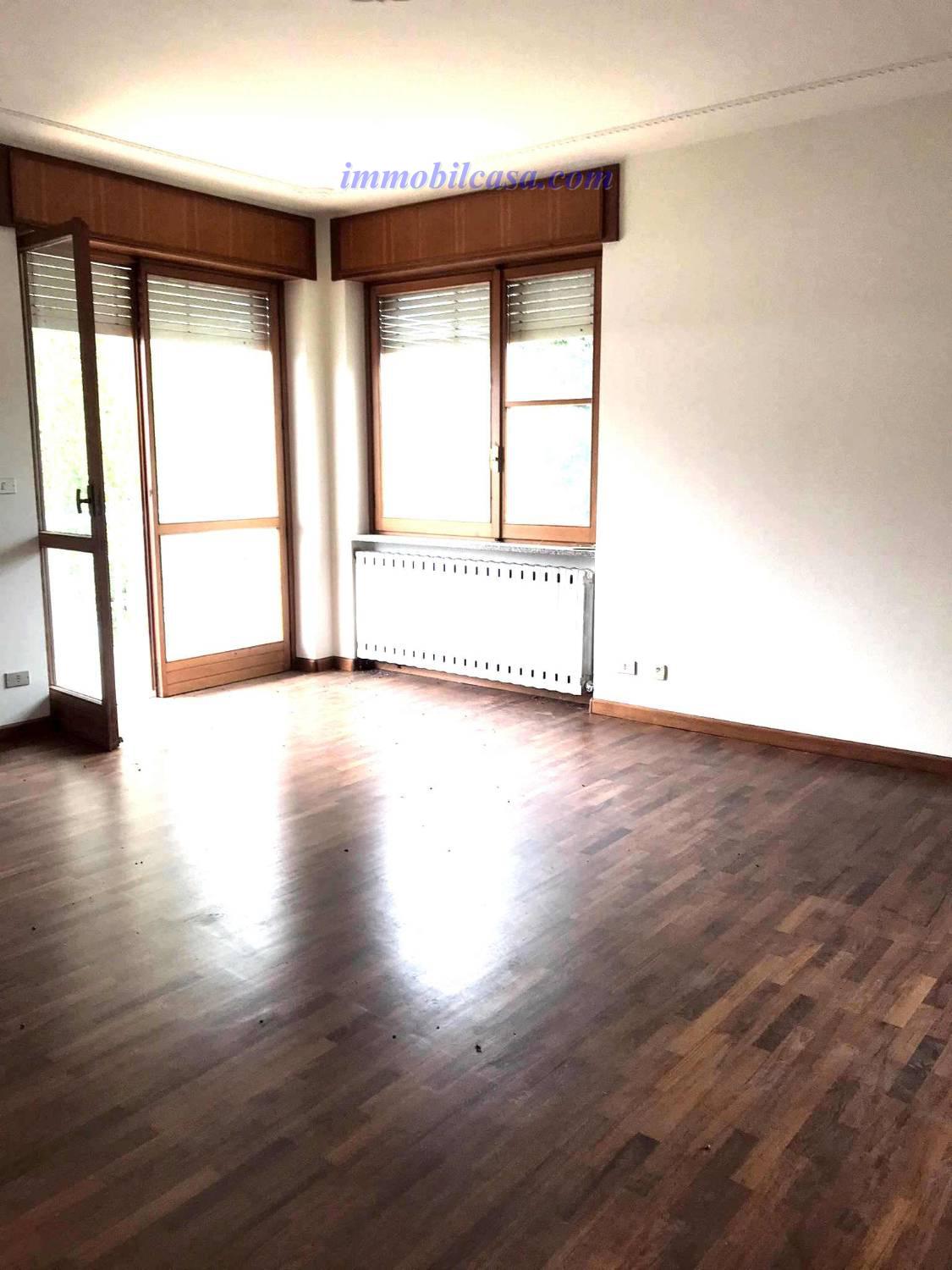 Foto 1 di 13 - Appartamento in vendita a Dronero