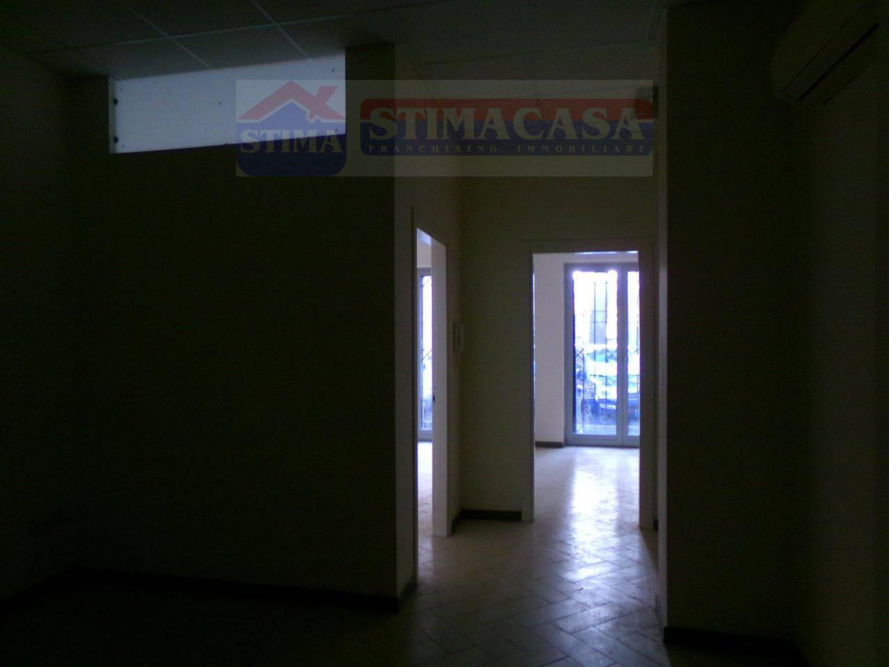 Foto 5 di 23 - Palazzo o stabile in affitto a Aversa