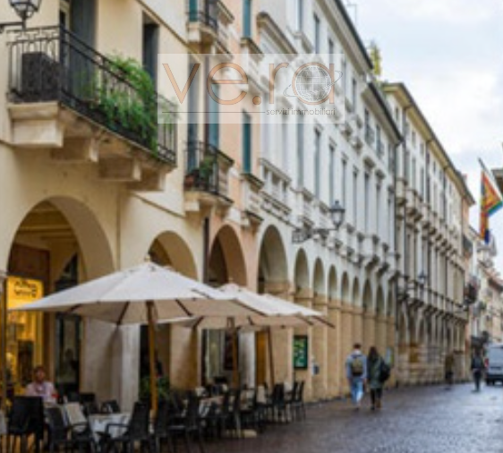 Attività commerciale in vendita a Vicenza (VI)