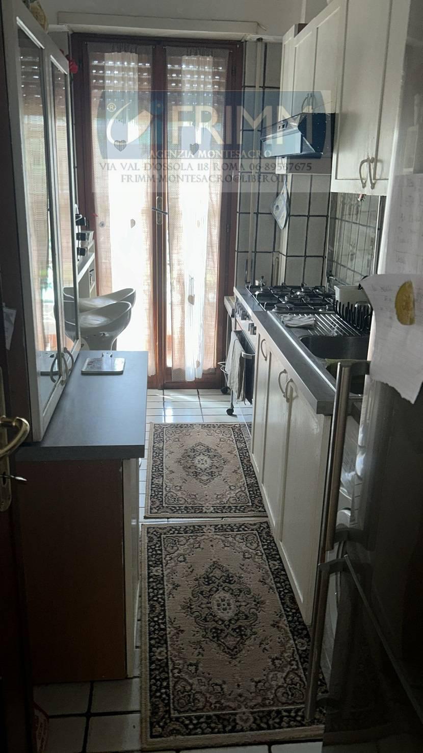 Foto 12 di 30 - Appartamento in vendita a Roma