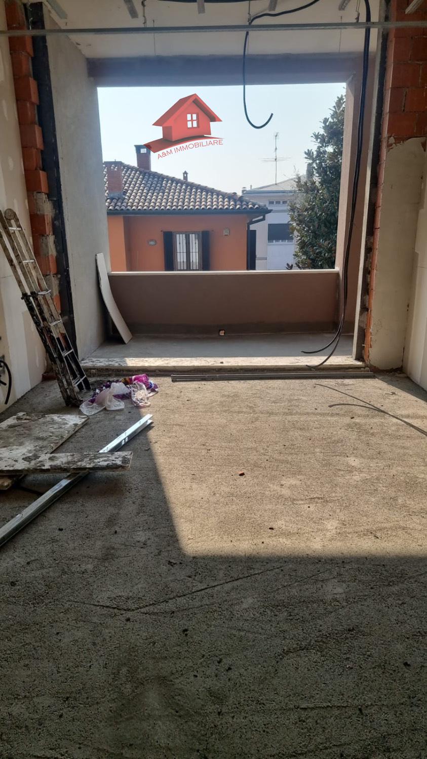 Foto 3 di 9 - Appartamento in vendita a Capriate San Gervasi