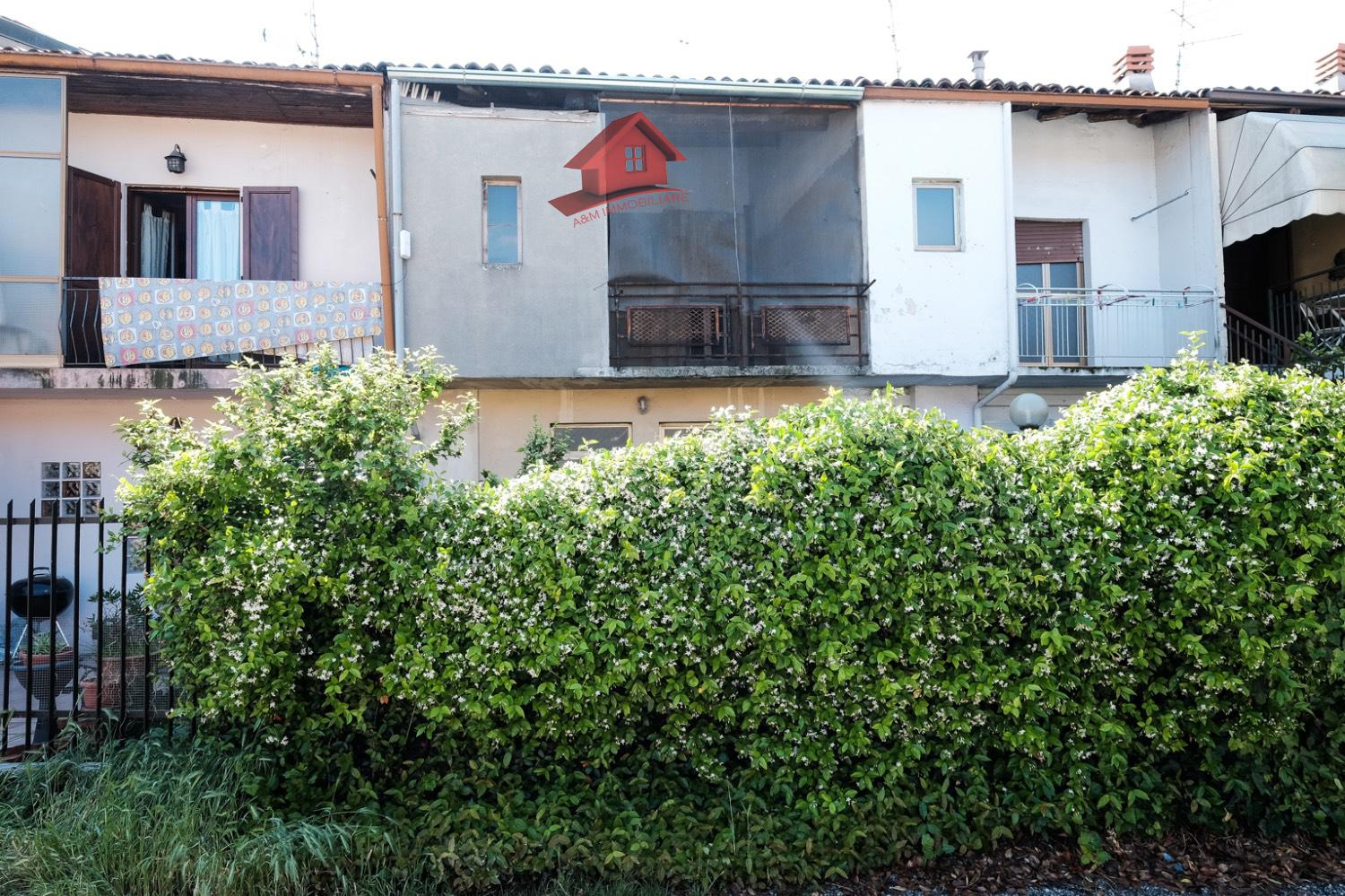 Foto 3 di 6 - Casa indipendente in vendita a Osio Sopra