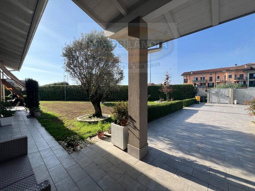 Villa in vendita a Tribiano (MI)