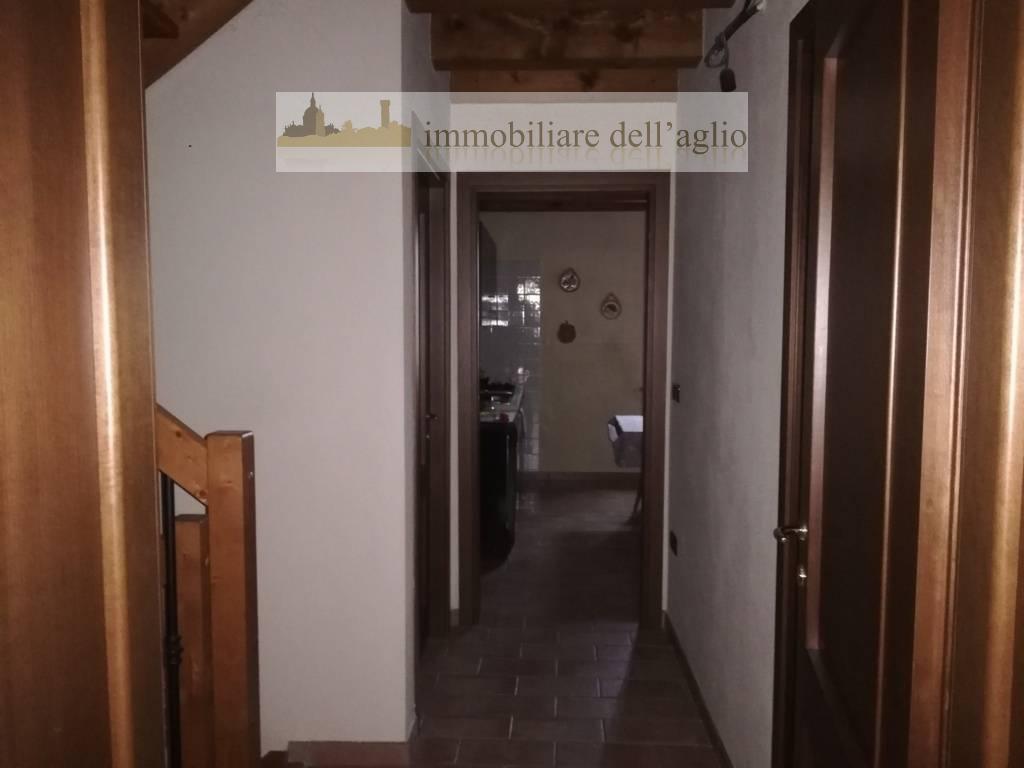 Foto 1 di 23 - Casa indipendente in vendita a Volta Mantovana