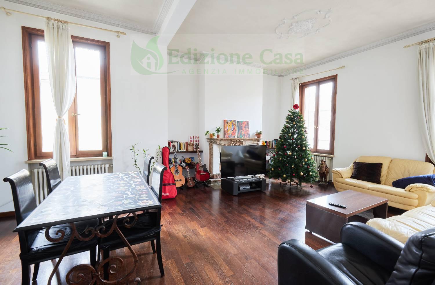 Foto 3 di 29 - Appartamento in vendita a Parma